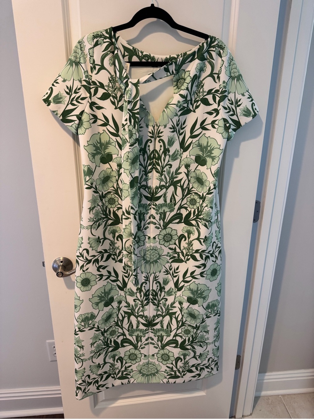 Mestiza Green Floral Short-Sleeve Adria Midi Dress | Size M - Picture 3 of 7